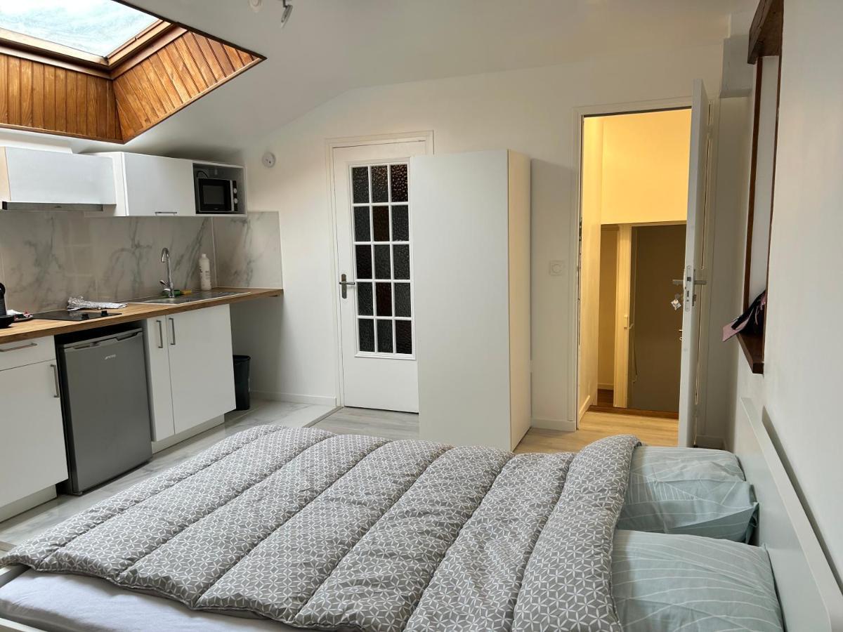 Studio 21M2 Equipe Et Meuble Centre Ville Massy Massy  Ngoại thất bức ảnh