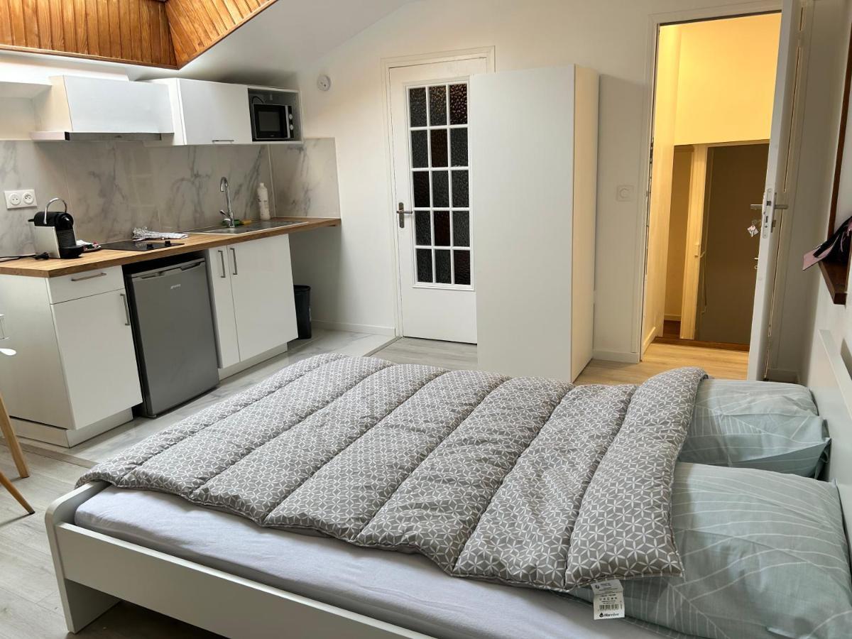 Studio 21M2 Equipe Et Meuble Centre Ville Massy Massy  Ngoại thất bức ảnh